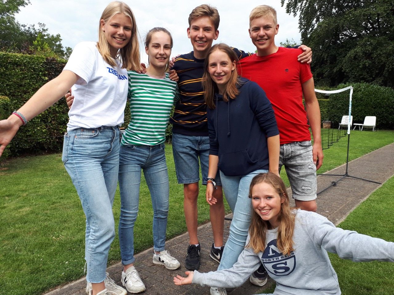 De 6 jongeren die meedoen aan Jeugd aan Zet 2020 in Westervoort.